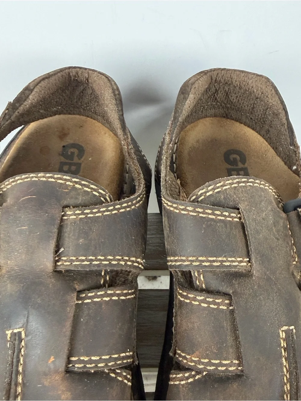 GBX Cayman Dark Brown Leather Fisherman Sandals Leather Insoles Mens size 10 D